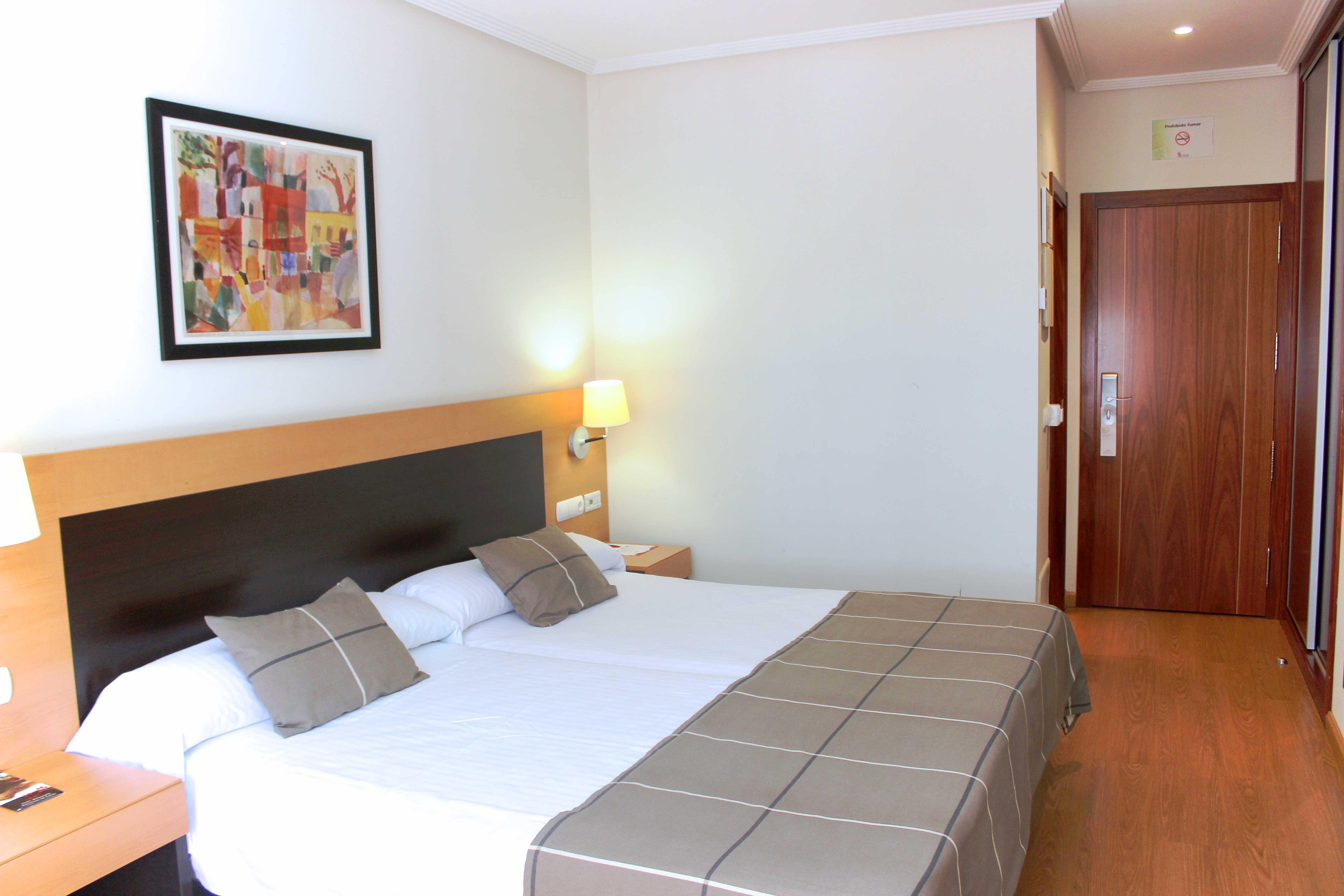 Fc Infantas De Leon Hotel Ngoại thất bức ảnh